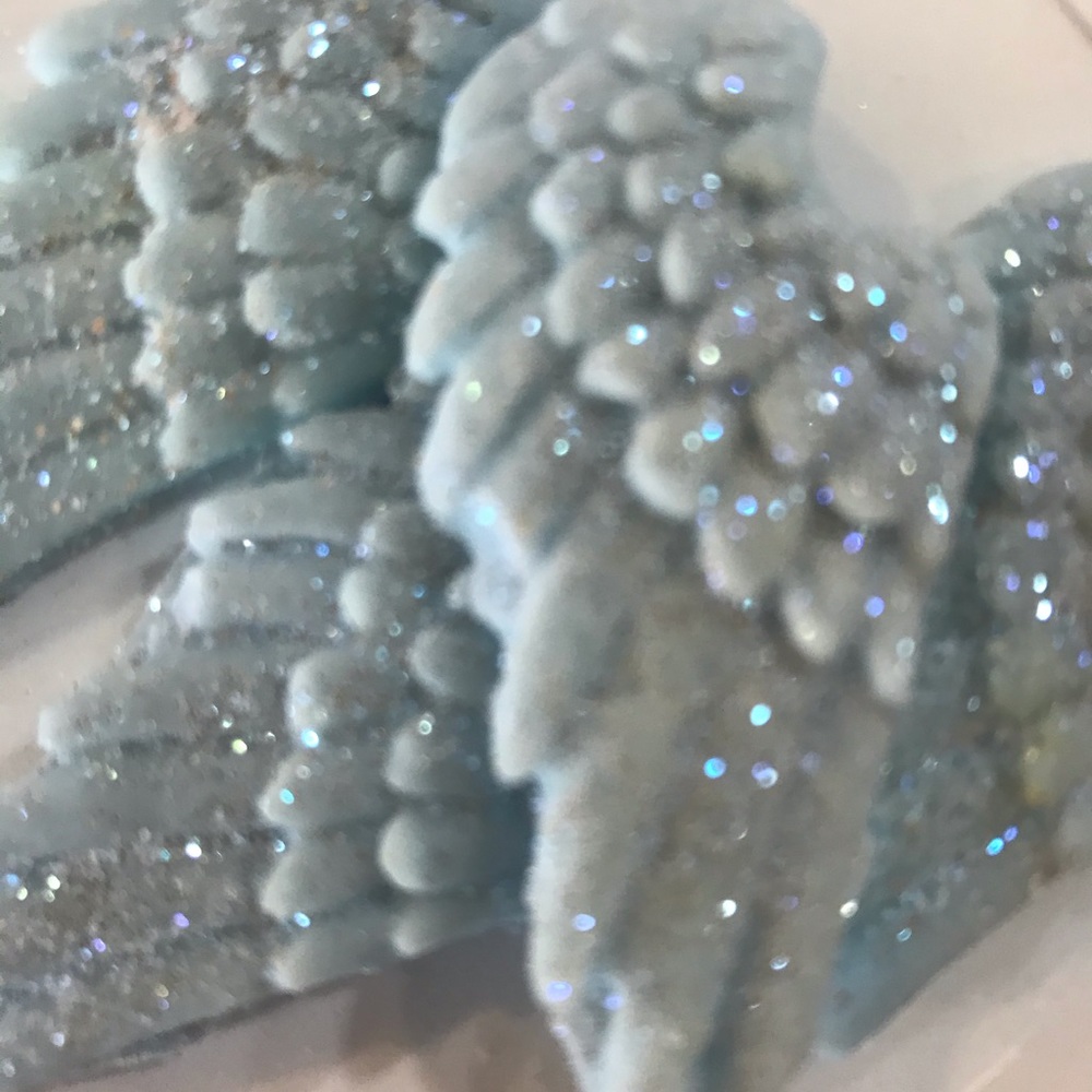 Pastel Iridescent Blue Angel Wing Wax Melts - Picture 1 of 7